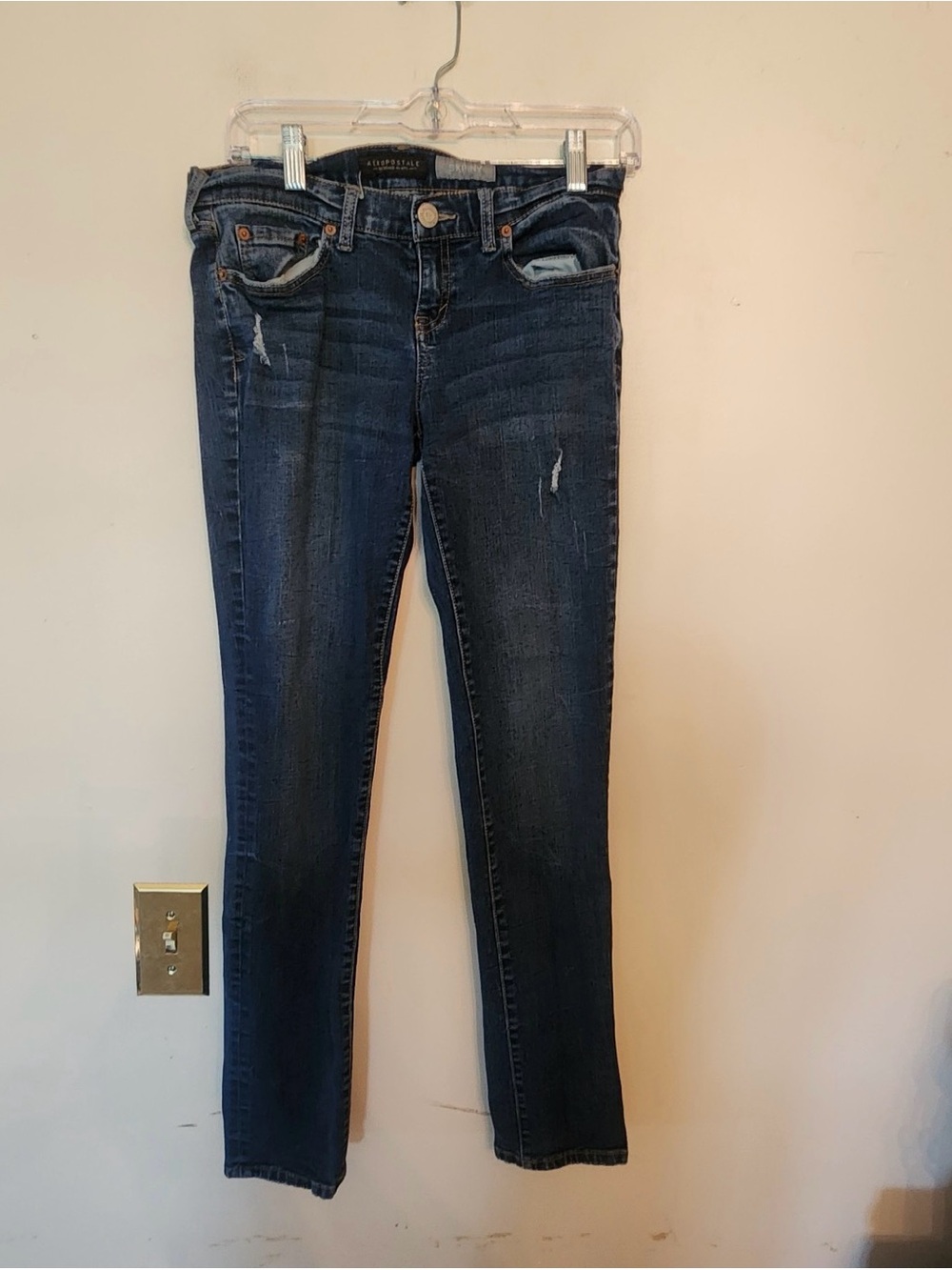 Aeropostale skinny jeans low rise rise 6 regular